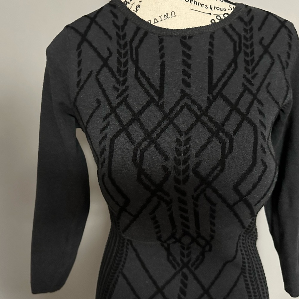 H&M Black Geometric Long Sleeve Dress